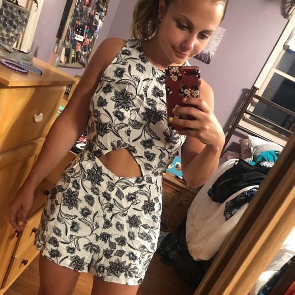 Romper - Picture 4 of 6
